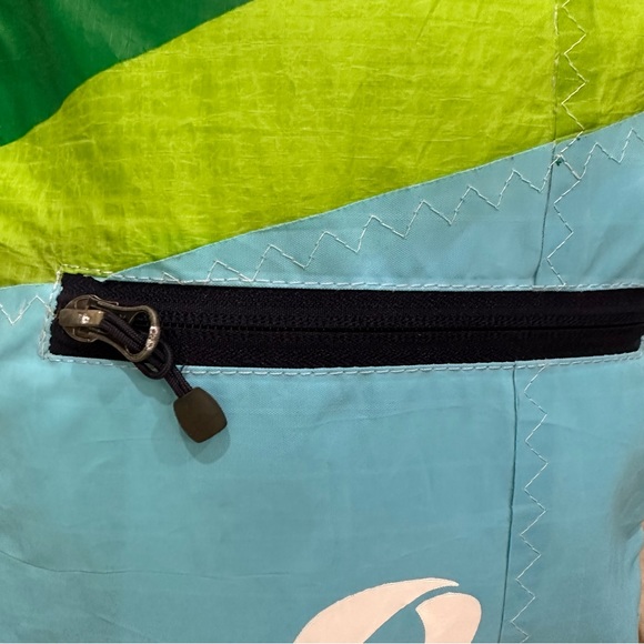 Repurposed Kite (upcycled) small back pack Soflo Riders - Picture 3 of 4